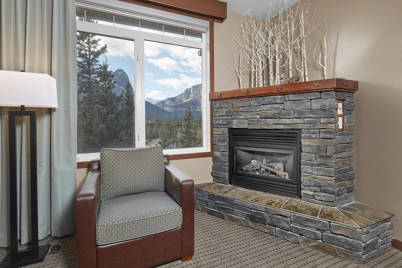 Mountain View Escape With Open Hot Tub, Views!! Vila Canmore Exterior foto